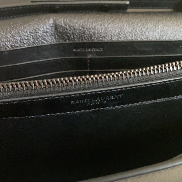 YSL Medium Kate Wallet on Chain - Picture 15 of 17